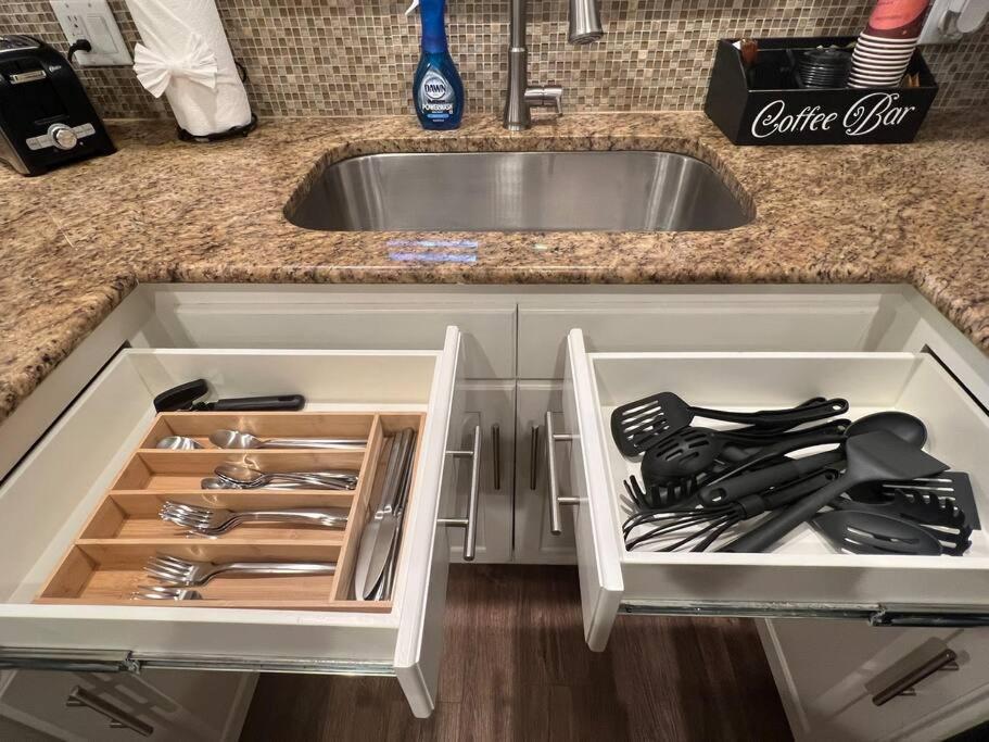Lovely 2 Bedroom/2 Bath Houston, Heights/Galleria Экстерьер фото